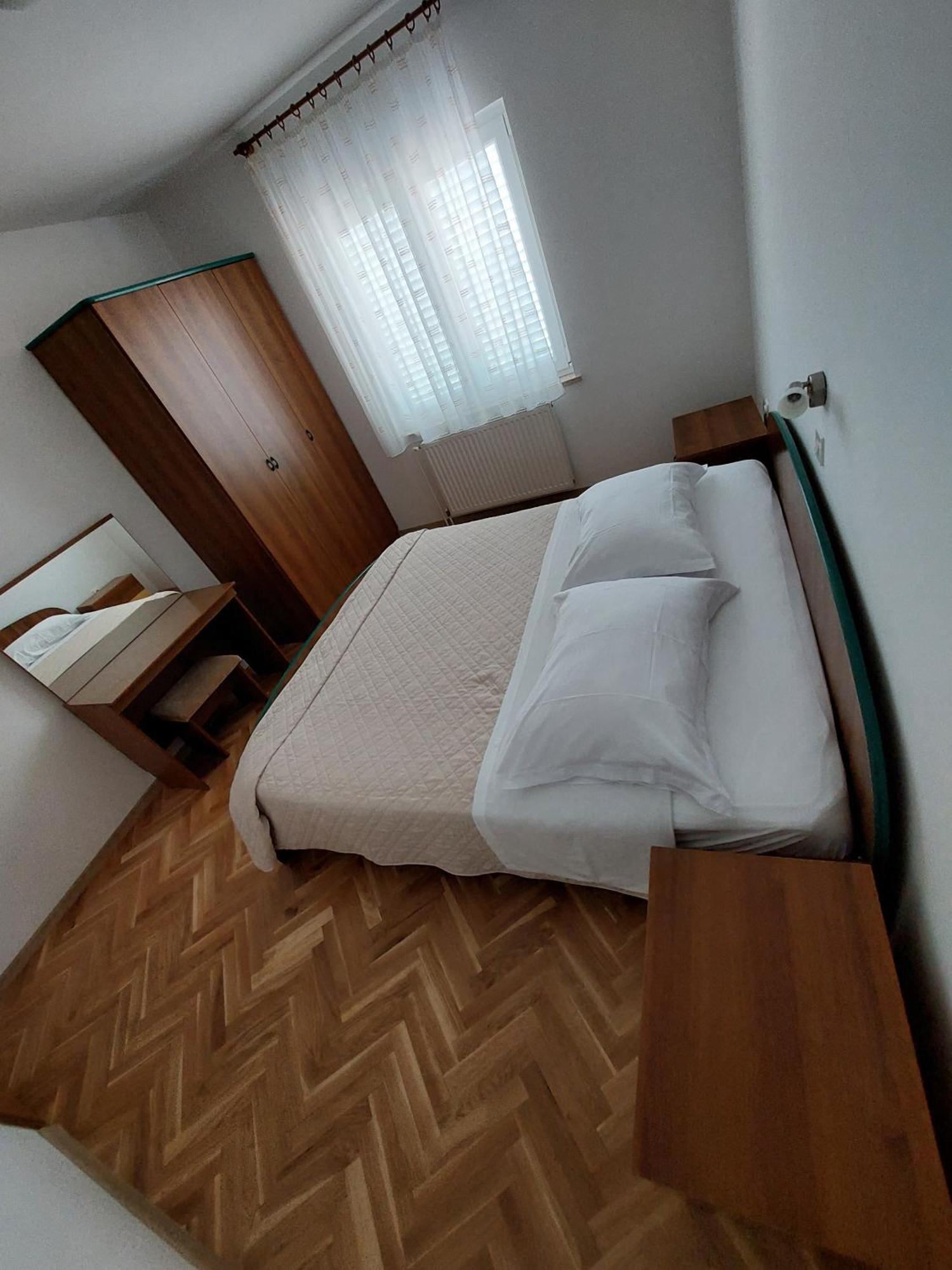 Apartments Mlacovic Rab Town Dış mekan fotoğraf
