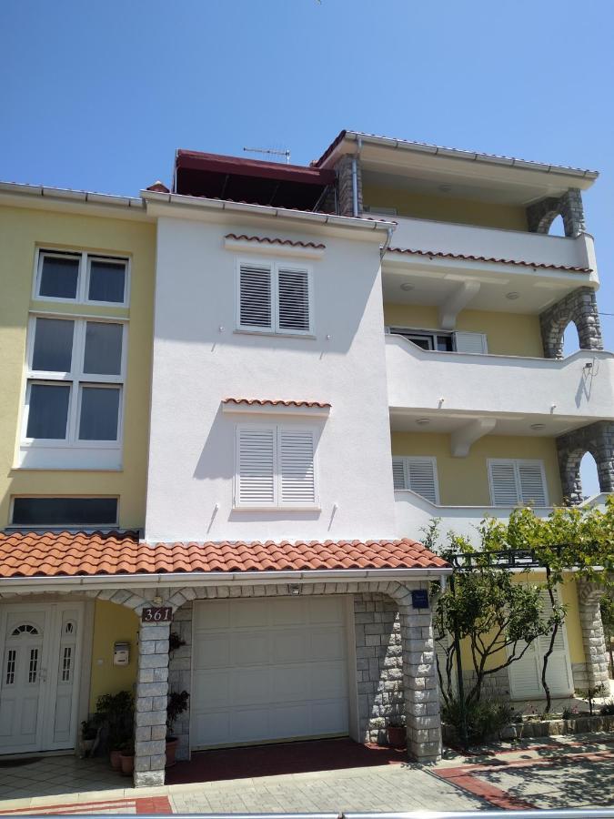 Apartments Mlacovic Rab Town Dış mekan fotoğraf